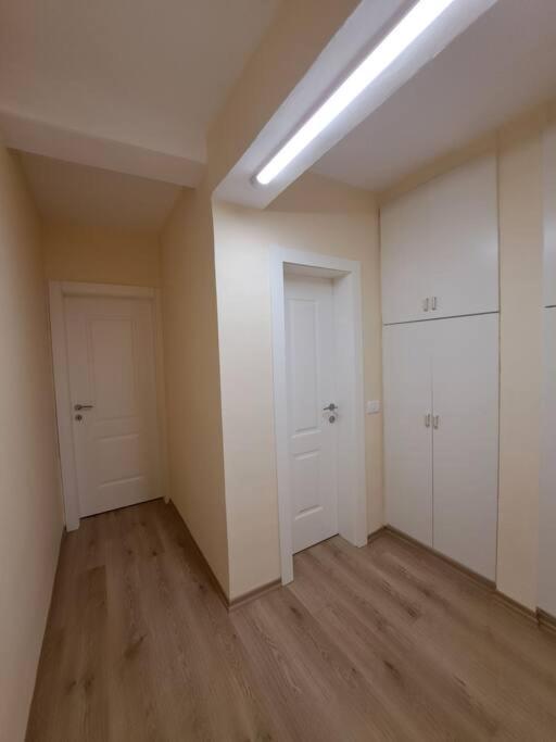 Quiet, Cozy, Luminous Apartment Tiranë Ngoại thất bức ảnh