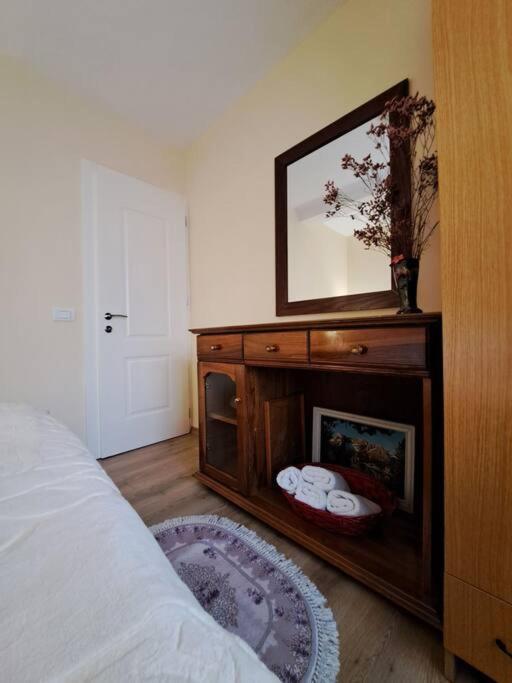Quiet, Cozy, Luminous Apartment Tiranë Ngoại thất bức ảnh