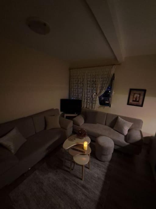 Quiet, Cozy, Luminous Apartment Tiranë Ngoại thất bức ảnh