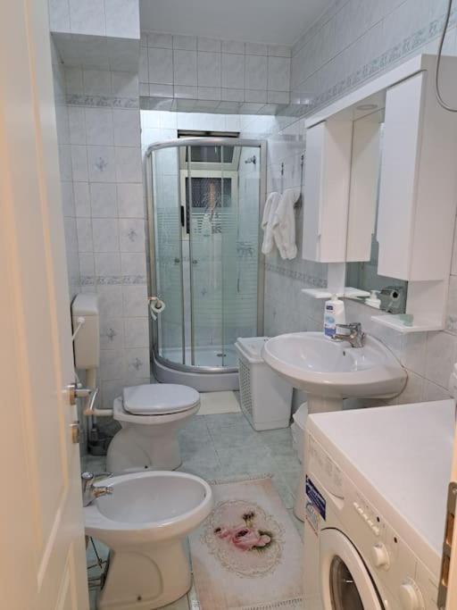 Quiet, Cozy, Luminous Apartment Tiranë Ngoại thất bức ảnh